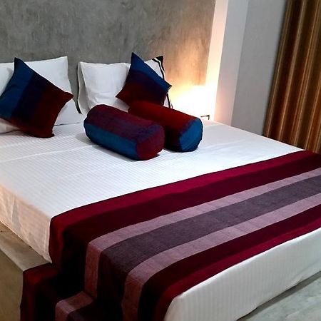 Diamond Lake Tourist Rest Anuradhapura Luaran gambar