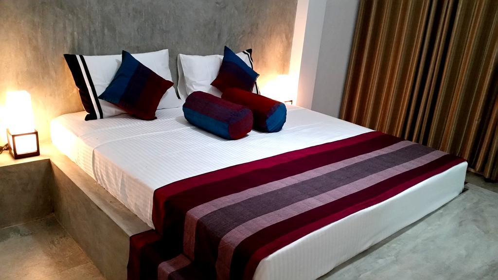 Diamond Lake Tourist Rest Anuradhapura Luaran gambar