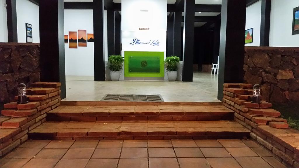 Diamond Lake Tourist Rest Anuradhapura Luaran gambar
