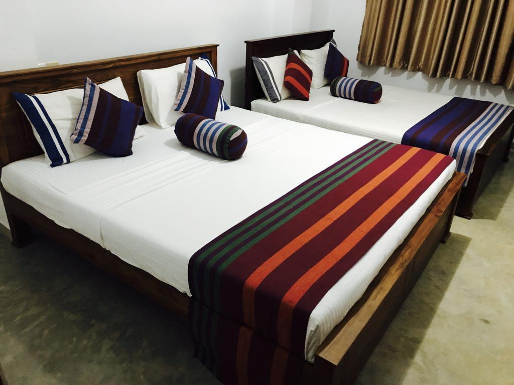 Diamond Lake Tourist Rest Anuradhapura Luaran gambar