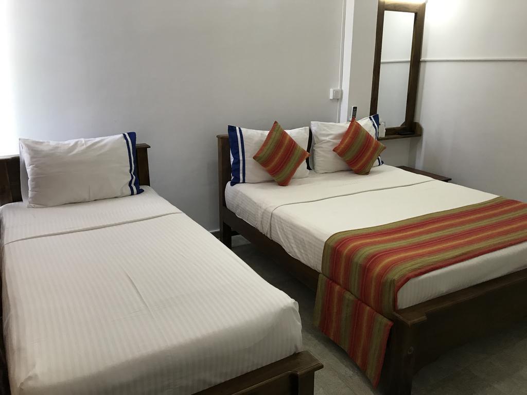 Diamond Lake Tourist Rest Anuradhapura Luaran gambar